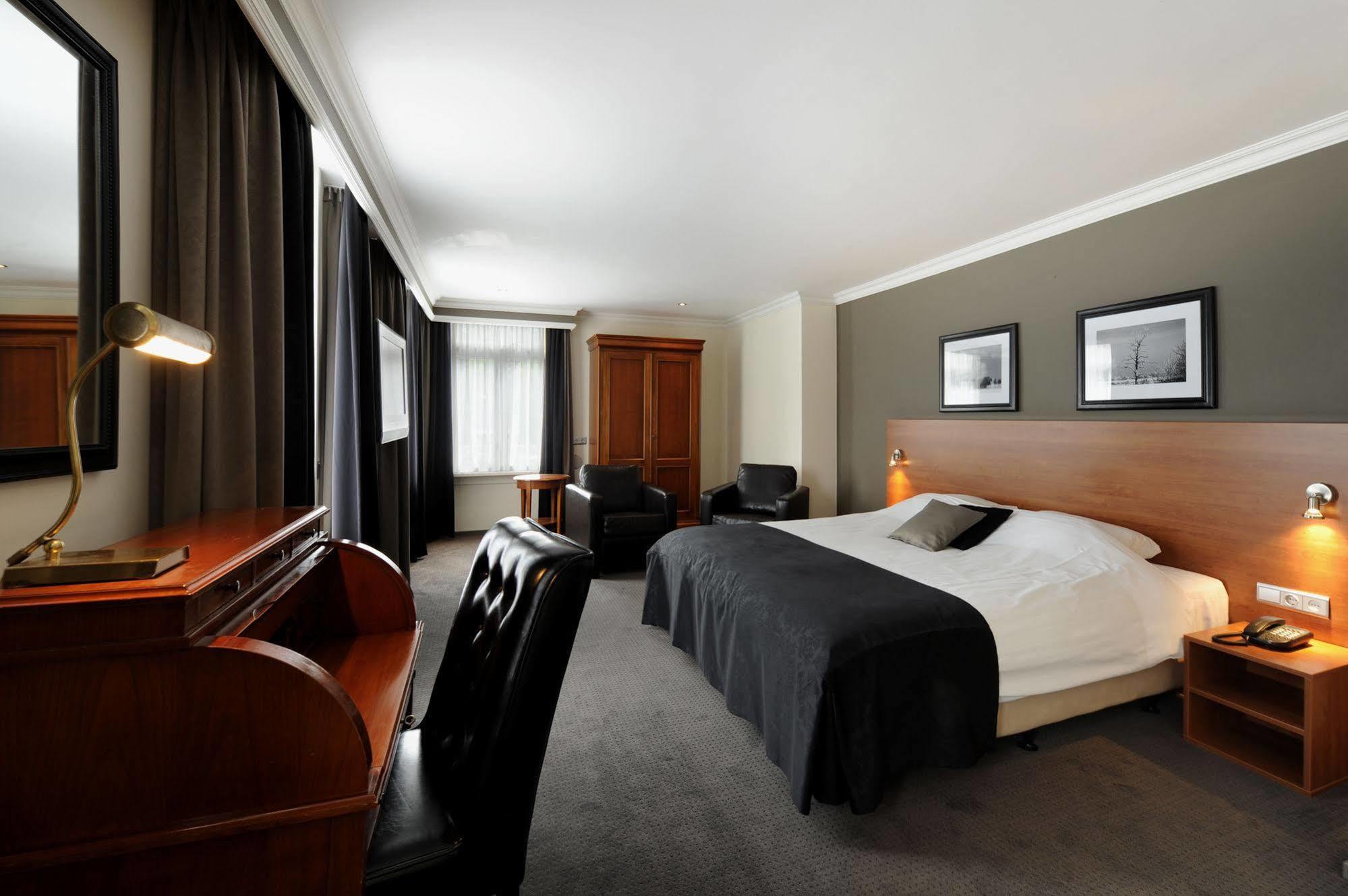 Van Der Valk Hotel Hardegarijp - Leeuwarden エクステリア 写真